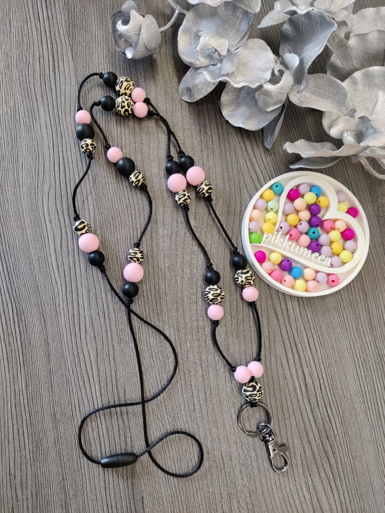 Avainnauha olan yli (leopardi / vaaleanpunainen / musta)