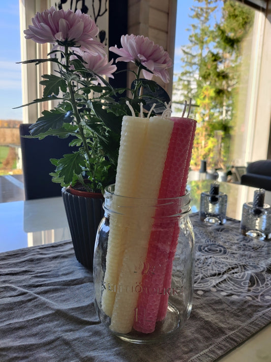 Mehiläisvahakynttilät 2kpl
