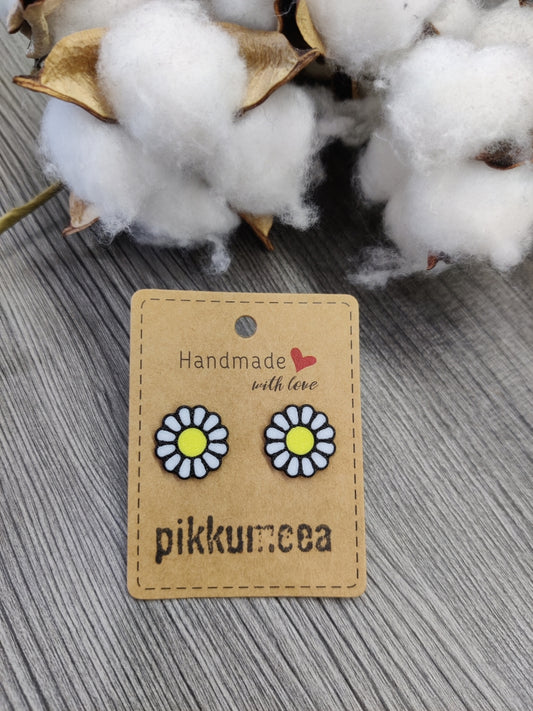 Nappikorvakorut Kukka (eri värejä)