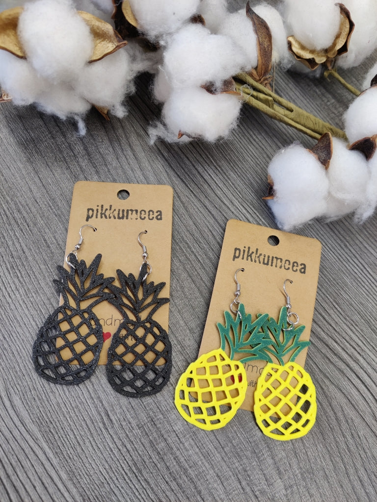 Korvakorut ananas (eri värejä)