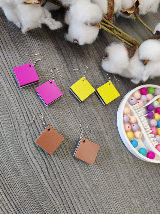 Korvakorut Englannin laku (eri värejä)