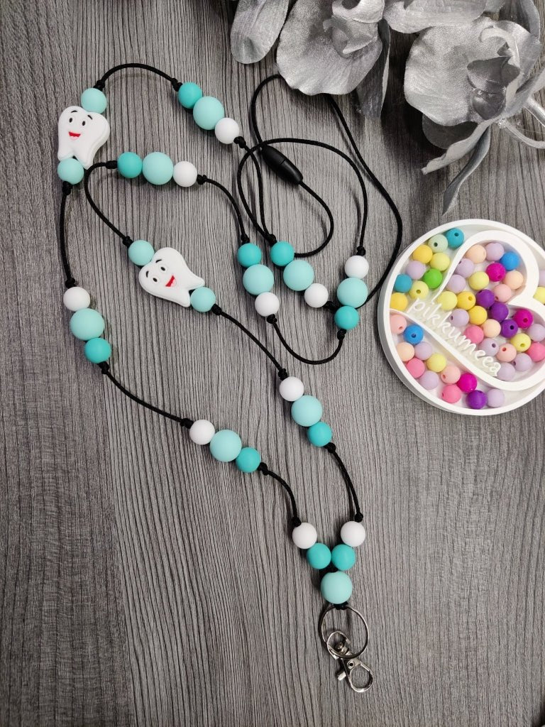 Avainnauha olan yli Hammas (valkoinen / vedensininen / turkoosi) - pikkumeea