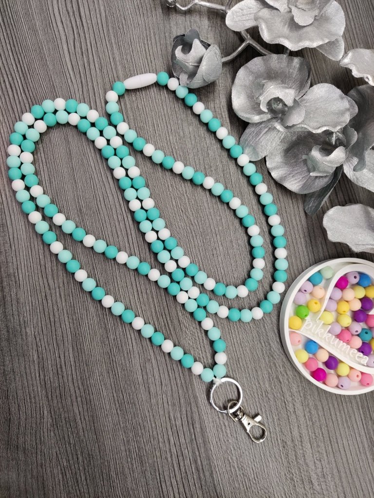 Avainnauha olan yli (valkoinen / vedensininen / turkoosi) - pikkumeea