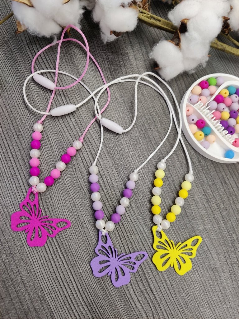 Lasten kaulakoru perhonen (eri värejä) - pikkumeea