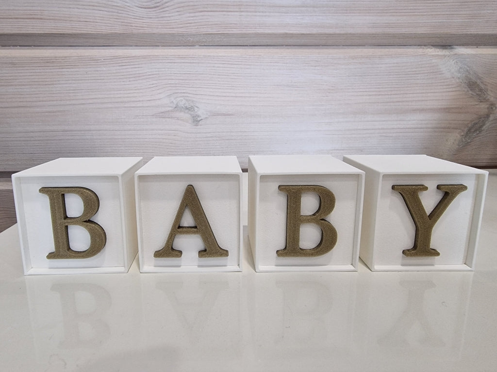 Kirjainkuutiot "BABY"