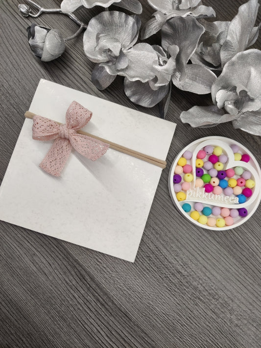 Hiuspanta pitsinauha rusetilla (eri värejä)