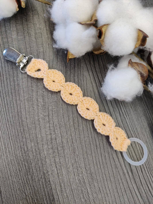 Virkattu tuttinauha (eri värejä)