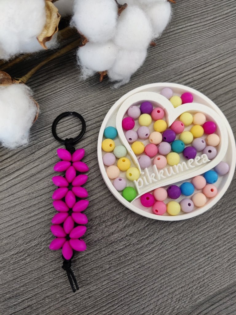 Avaimenperä kukka (eri värejä) - pikkumeea