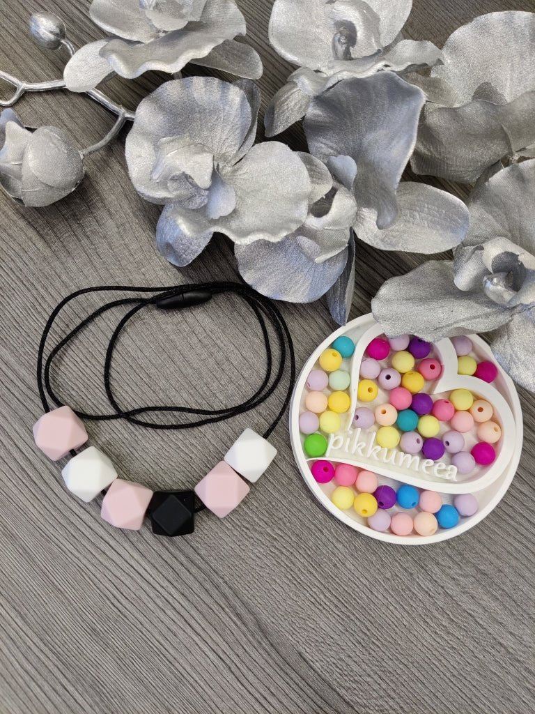 Imetys - /kantokoru (eri värejä) - pikkumeea