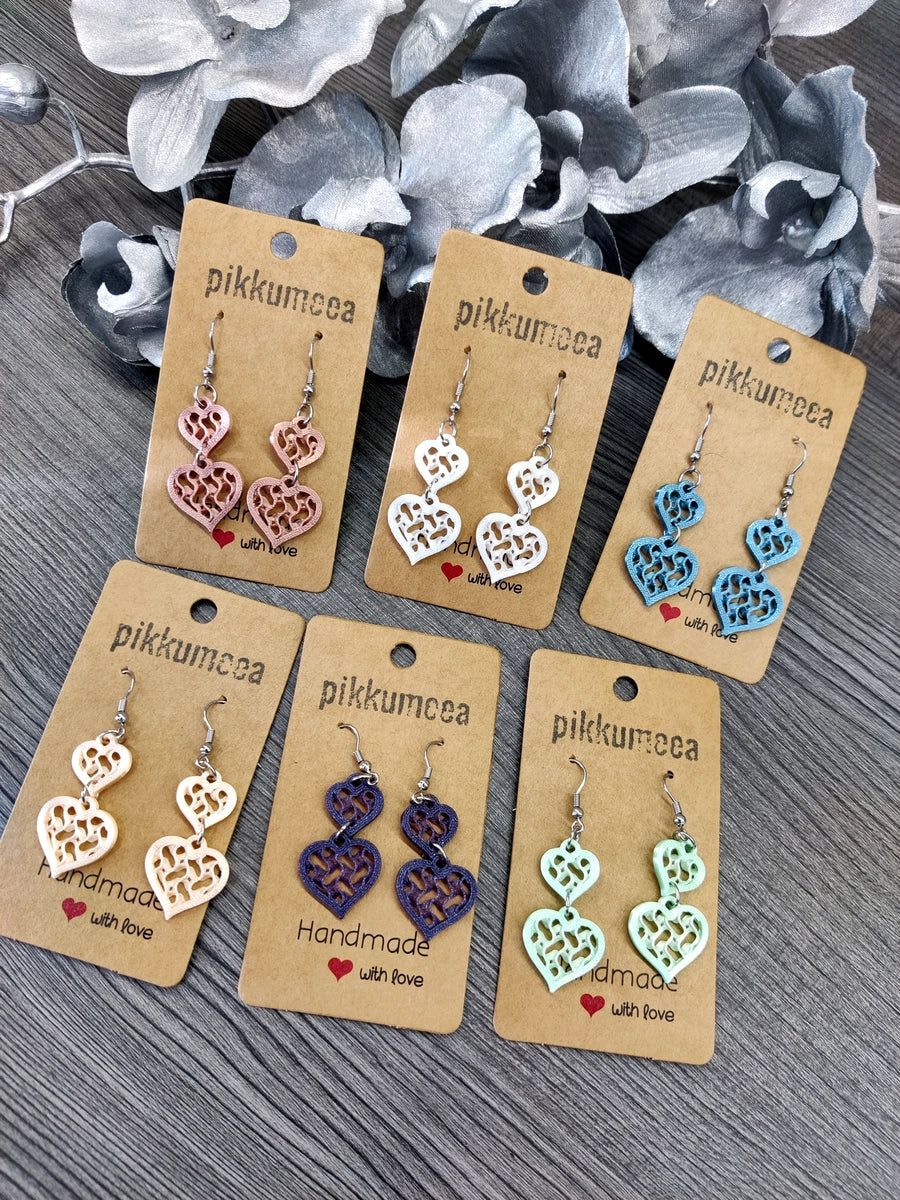 Korvakorut Kaksi sydäntä Aalto eri väreissä