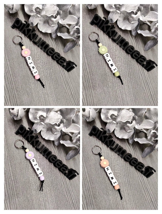 Avaimenperä Kukka (omalla nimellä) - pikkumeea