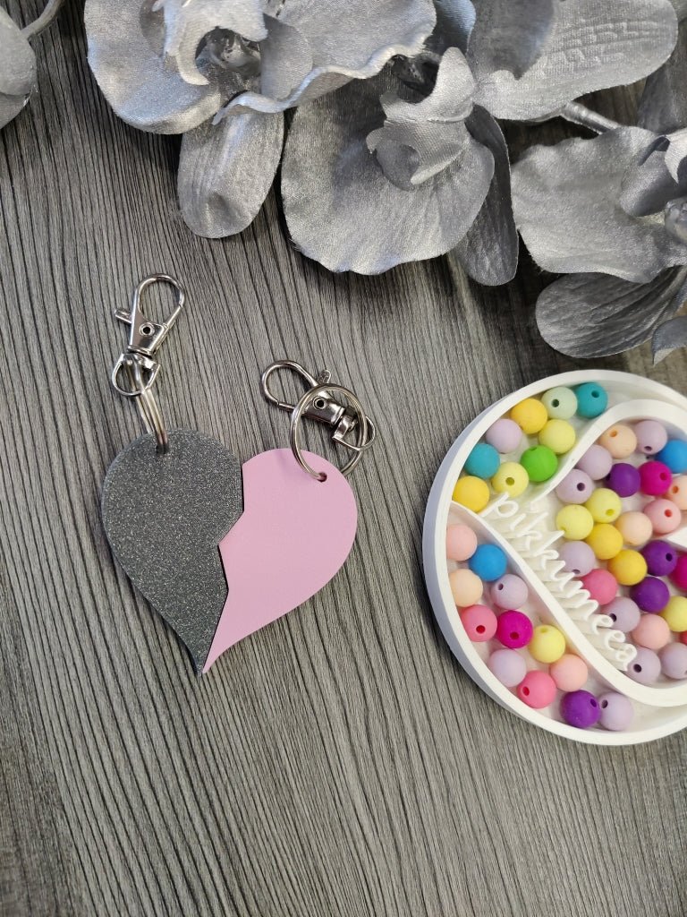 Avaimenperä sydämen puolikkaat (eri värejä) - pikkumeea