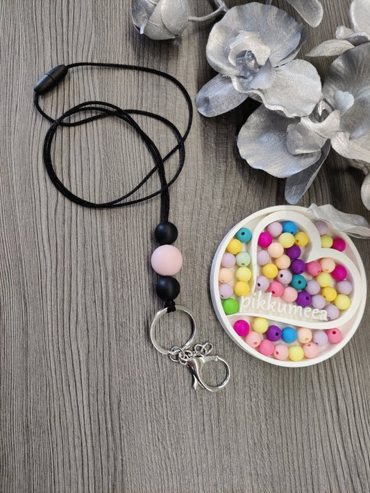 Avainkaulanauha 90cm (musta / vaaleanpunainen) - pikkumeea