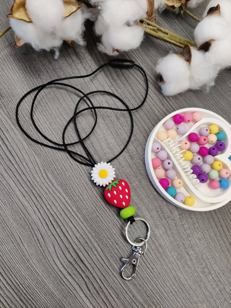 Avainkaulanauha Mansikka & kukka 90cm - pikkumeea