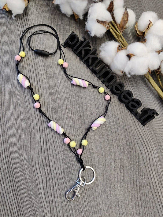 Avainkaulanauha Vaahtokarkki Fimo 75cm (vaaleanpunainen / vaaleankeltainen) - pikkumeea