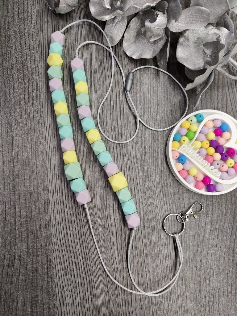 Avainnauha olan yli Hexagon pastelli (vaaleanliila / vedensininen / minttu / vaaleankeltainen) - pikkumeea