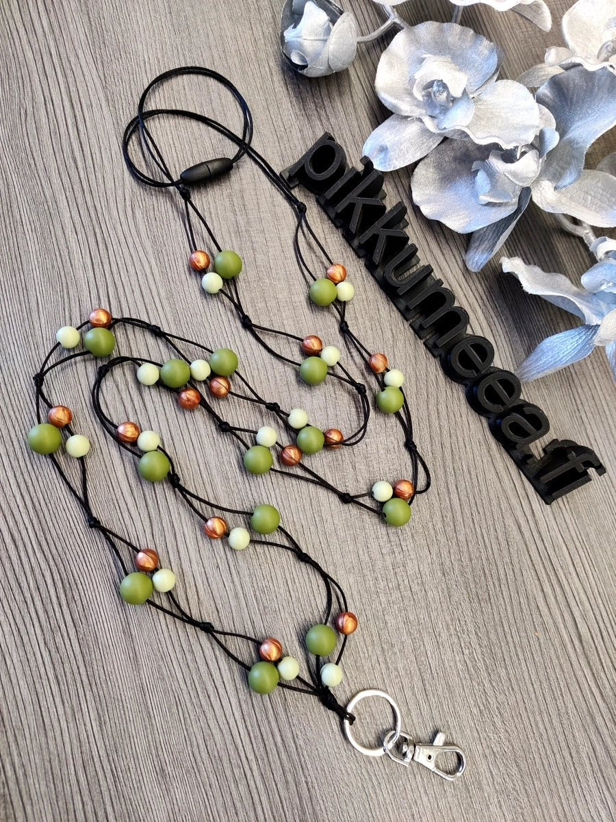 Avainnauha olan yli (oliivi / salvia / kupari) - pikkumeea