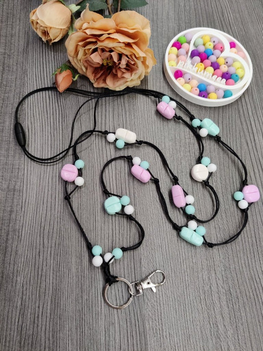 Avainnauha olan yli Pilleri Fimo (vaaleanpunainen / vedensininen / valkoinen) - pikkumeea