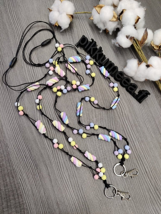 Avainnauha olan yli Vaahtokarkki Fimo (eri värejä) - pikkumeea