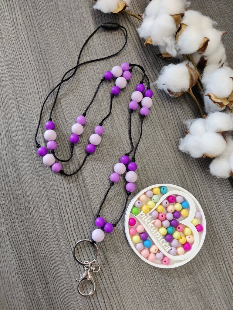 Avainnauha olan yli (vaaleanliila / liila / tummanliila) - pikkumeea