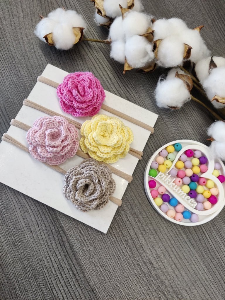 Hiuspanta virkattu kukka (eri värejä) - pikkumeea