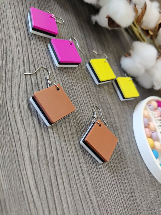 Korvakorut Englannin laku - pieni (eri värejä) - pikkumeea