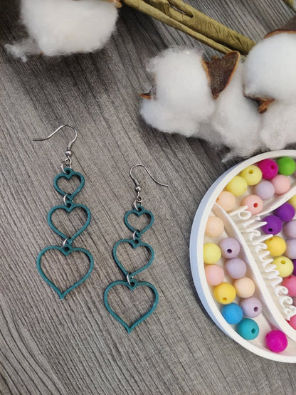 Korvakorut Kolme sydäntä - iso (eri värejä) - pikkumeea