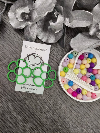 Korvakorut Kukka - iso (eri värejä) - pikkumeea