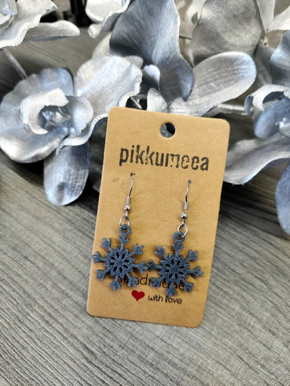 Korvakorut Lumihiutale - pieni (eri värejä) - pikkumeea