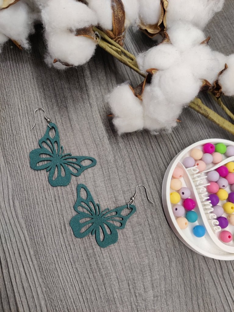 Korvakorut Perhonen - iso (eri värejä) - pikkumeea