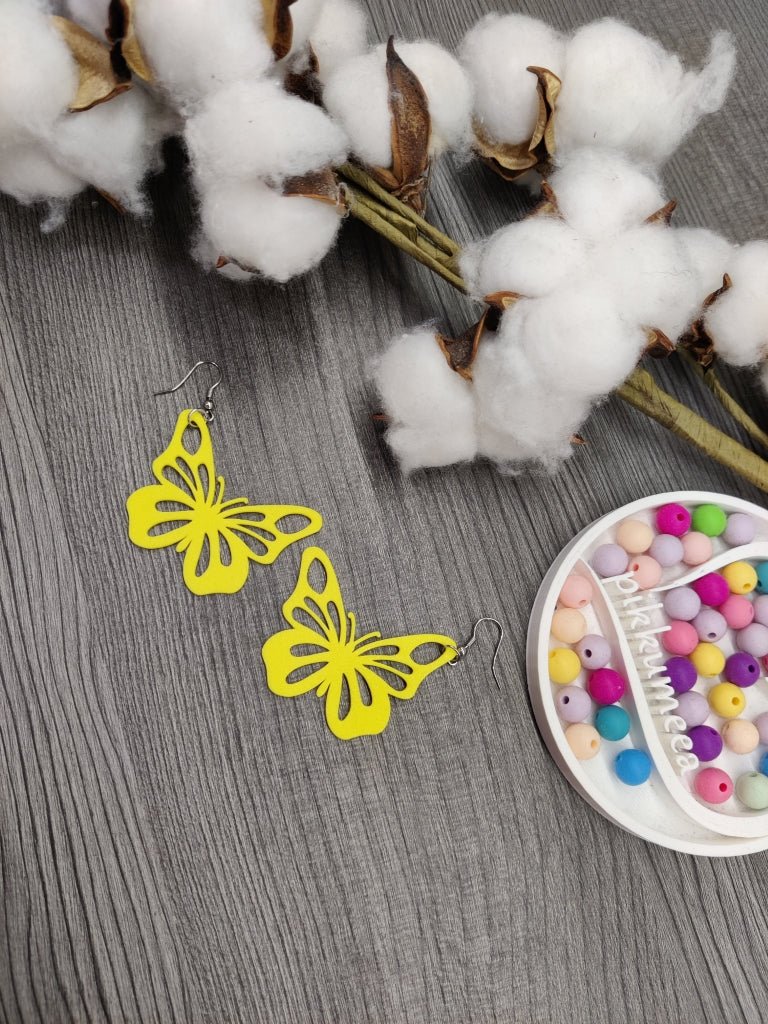 Korvakorut Perhonen - iso (eri värejä) - pikkumeea