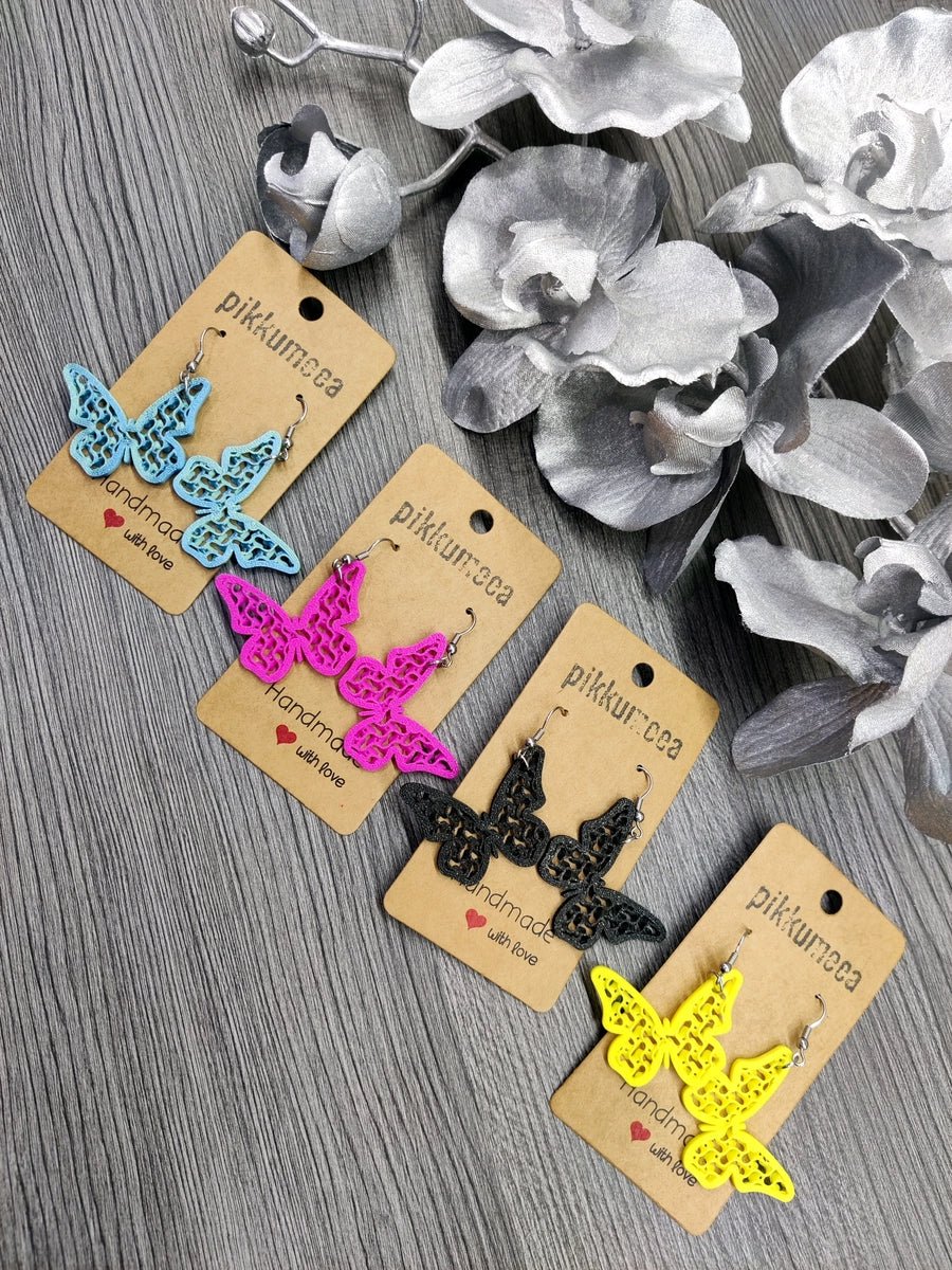 Korvakorut Perhonen - pieni (eri värejä) - pikkumeea