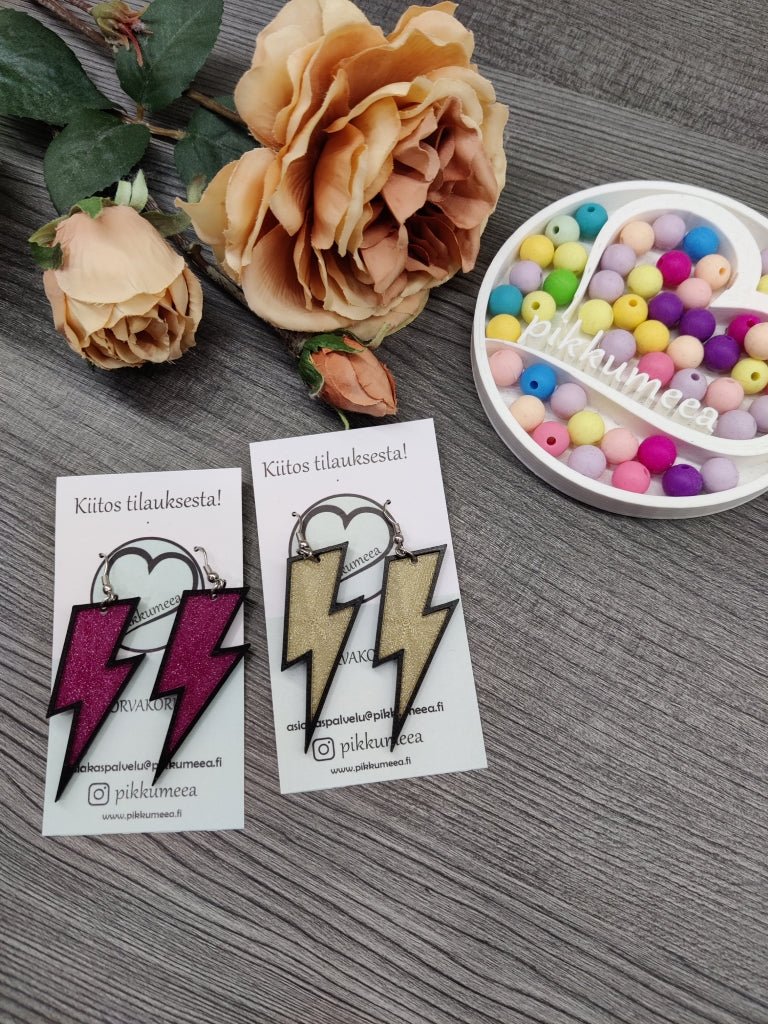 Korvakorut Salama - iso (eri värejä) - pikkumeea