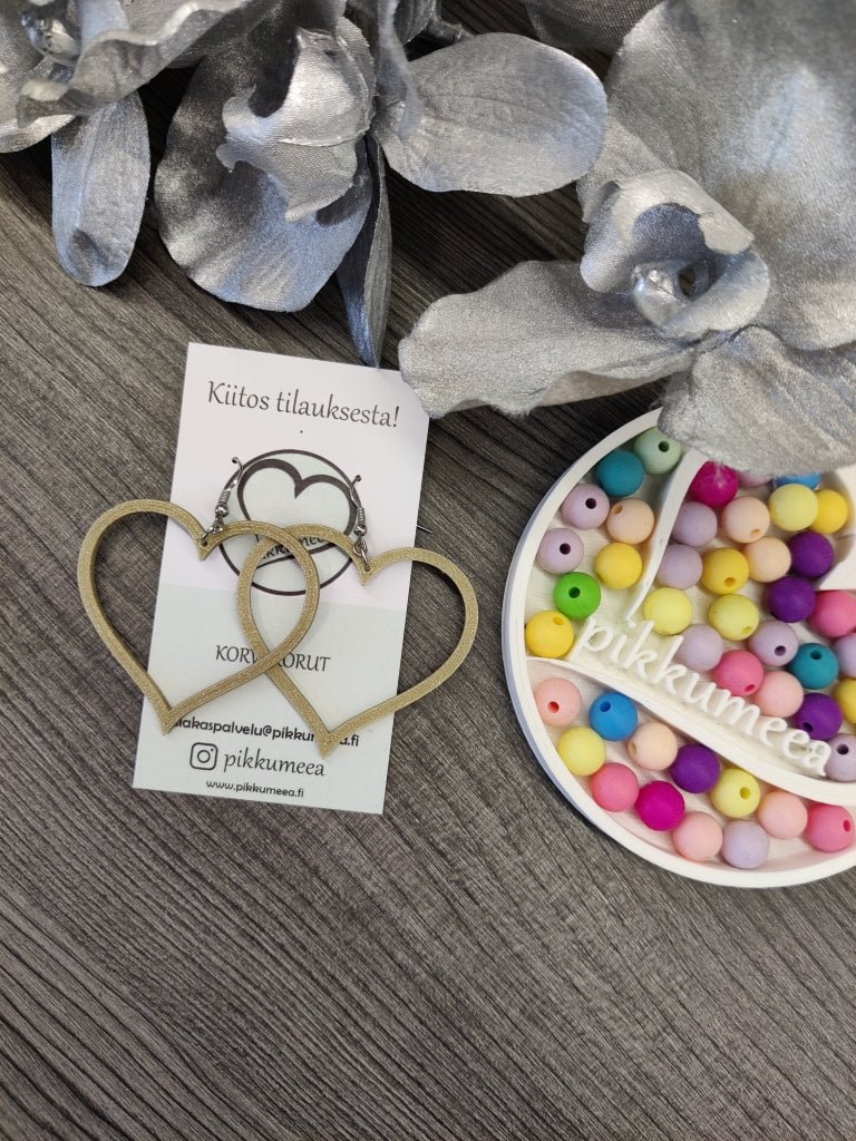 Korvakorut Sydän - iso (eri värejä) - pikkumeea