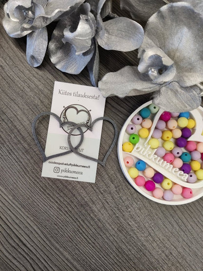 Korvakorut Sydän - iso (eri värejä) - pikkumeea