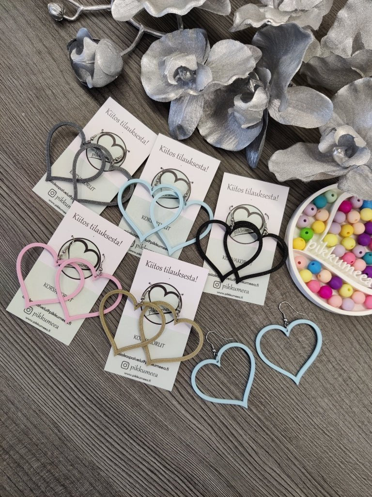 Korvakorut Sydän - iso (eri värejä) - pikkumeea