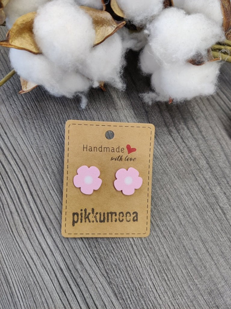 Nappikorvakorut Kukka (eri värejä) - pikkumeea