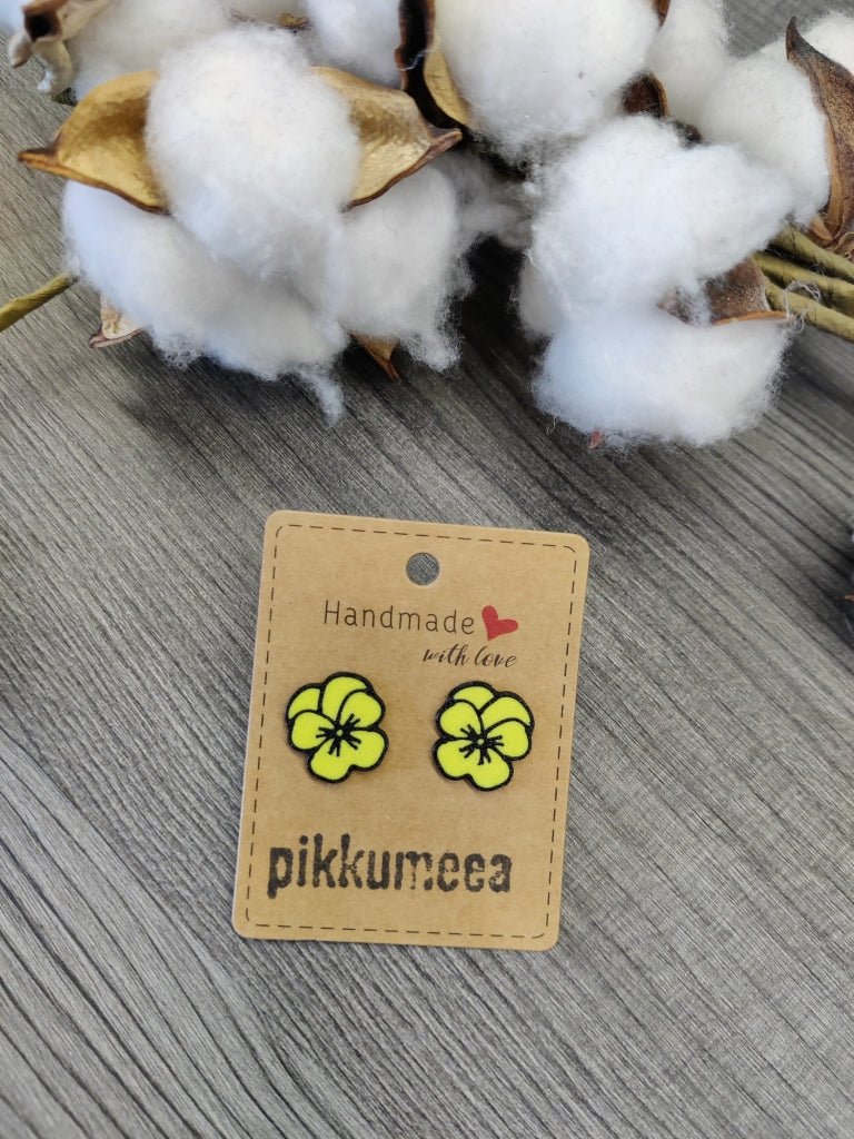 Nappikorvakorut Orvokki (eri värejä) - pikkumeea