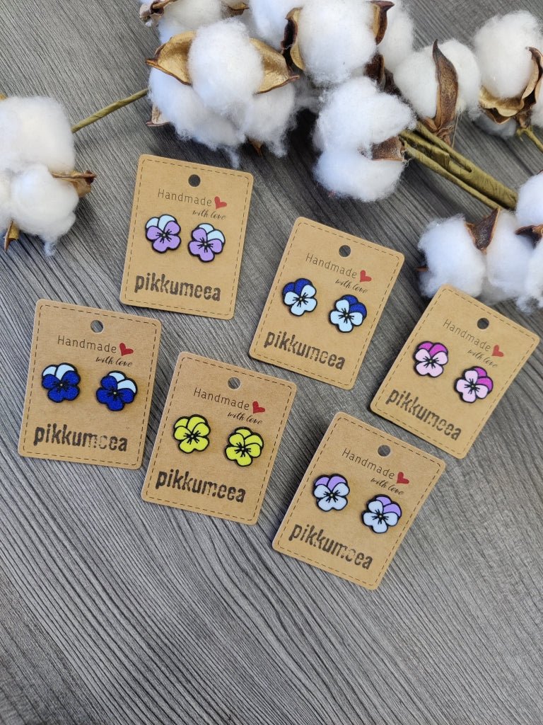 Nappikorvakorut Orvokki (eri värejä) - pikkumeea