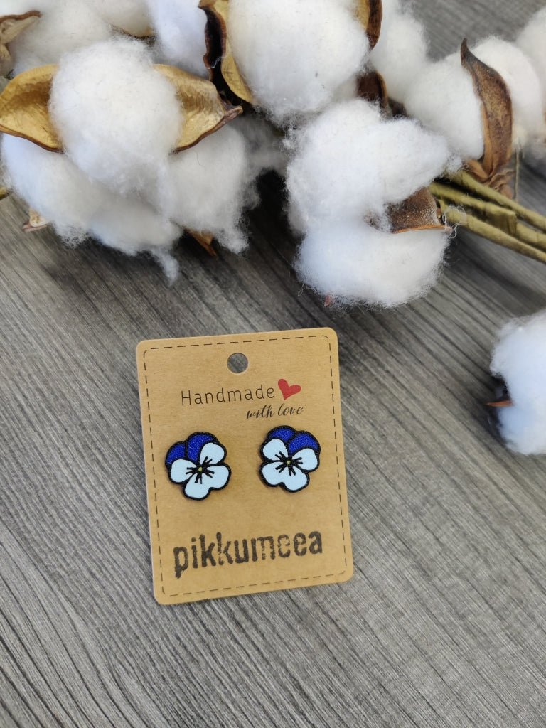 Nappikorvakorut Orvokki (eri värejä) - pikkumeea