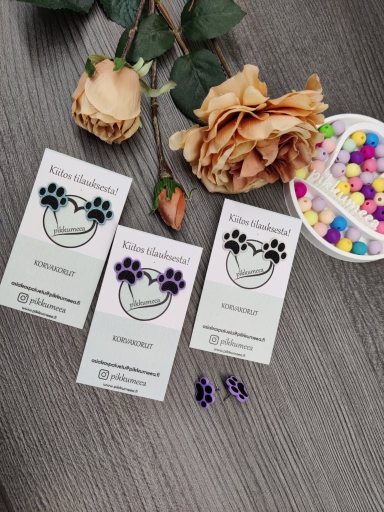 Nappikorvakorut Tassu (eri värejä) - pikkumeea