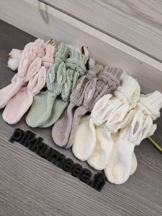 Pupusukat merinovillasta (eri värejä) 3 - 9kk (koko 17/19) - pikkumeea