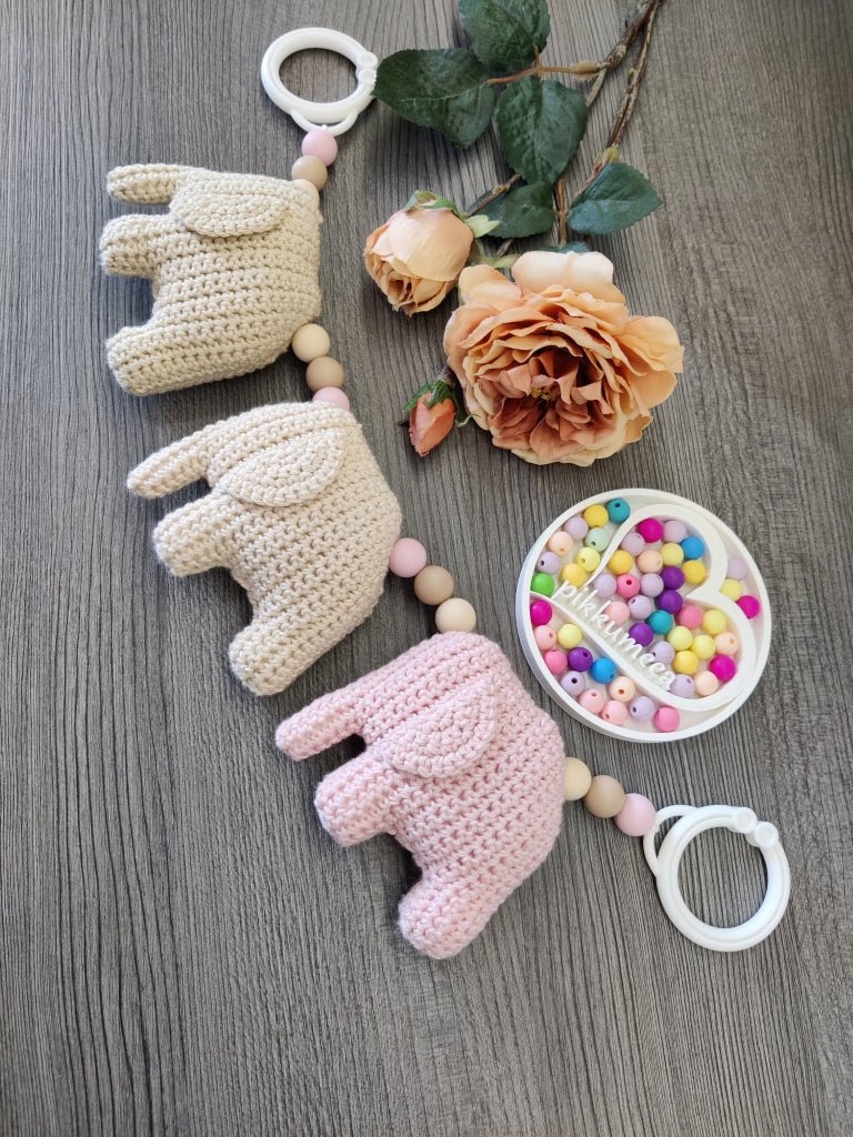 Vaunulelu kolme norsua (beige / vaalea beige / vaaleanpunainen) 36 - 39cm - pikkumeea