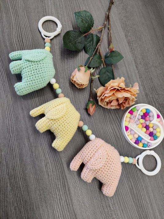 Vaunulelu kolme norsua (minttu / vaaleankeltainen / vaalea persikka) 38 - 41 cm - pikkumeea