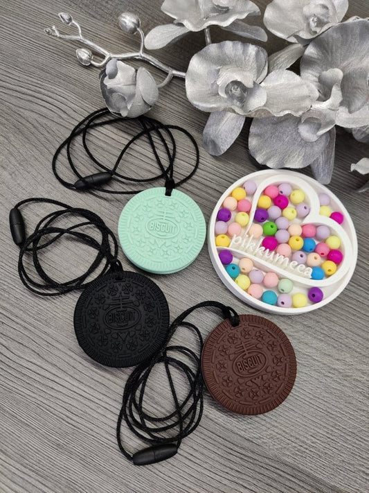 Aistikoru keksi (eri värejä) - pikkumeea