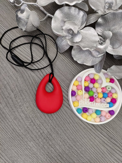 Aistikoru pisara (eri värejä) - pikkumeea