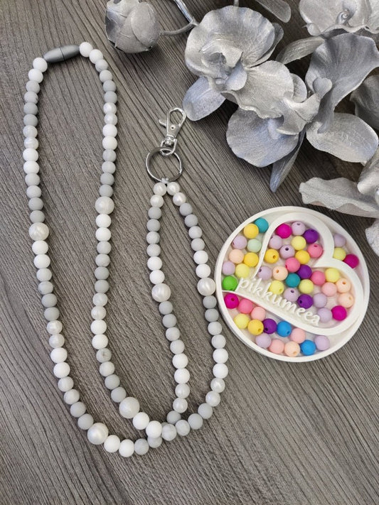 Avainkaulanauha 90cm (helmiäisvalkoinen / vaaleanharmaa / marmori / valkoinen) - pikkumeea