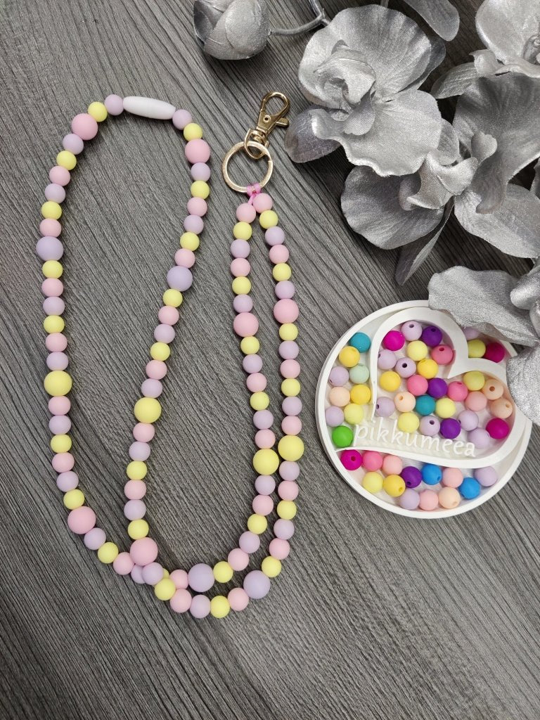 Avainkaulanauha Pastelli 90cm (vaaleanliila / vaaleankeltainen / vaaleanpunainen) - pikkumeea