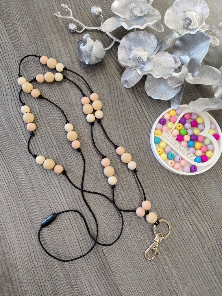 Avainnauha olan yli (beige / persikka / vaalea beige) - pikkumeea