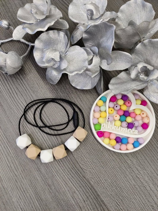 Imetys - /kantokoru (eri värejä) - pikkumeea